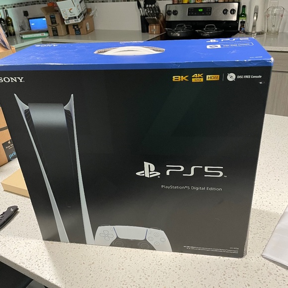 PS5 digital with SteelSeries Bluetooth headset - Picture 1 of 2